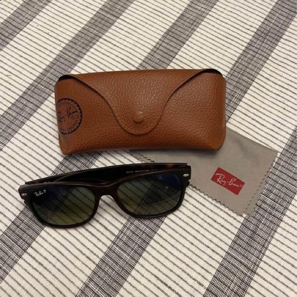 Ray Ban NEW WAYFARER CLASSIC Polarized Sunglasses